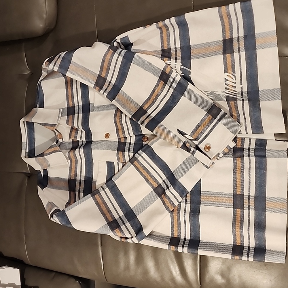 Shirts (Men)(multiple) - Picture 2 of 9